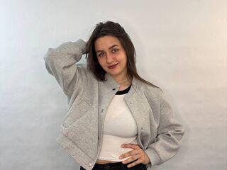 girl webcamsex ElaraWhitmoren