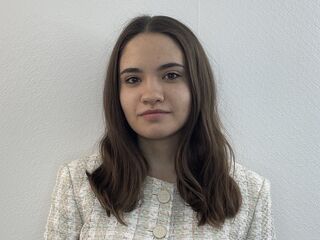 girl fingering pussy ElishaPelini