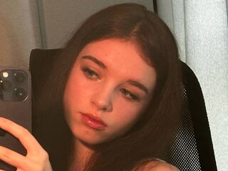 naked camgirl masturbating with dildo ElzaStern