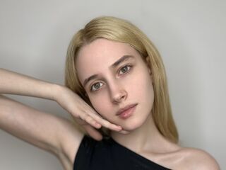 free online chat EmmaHurriet