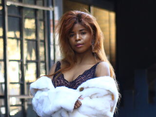 beautiful girlcam FifiCaramel