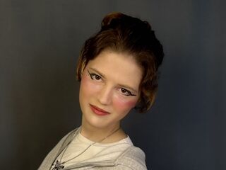 cam chatroom IrisKemp