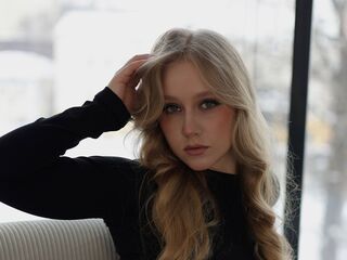 cambitch JennieEstrela