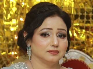 girl fingering shaved pussy JesmineCherry