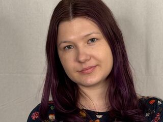 naked cam girl masturbating with dildo JoannSmith