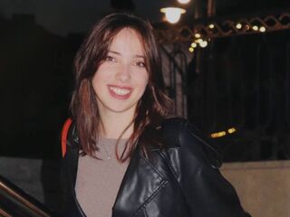 webcam girl chatroom JovanRahimi