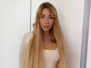 camgirl masturbating with dildo KeteAksinina