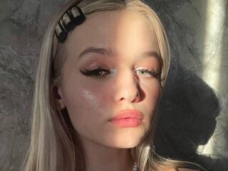 naked camgirl gallery KianaStark