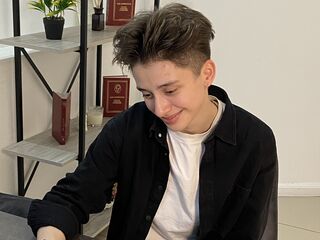 cam girl masturbating KimberlieFrancke