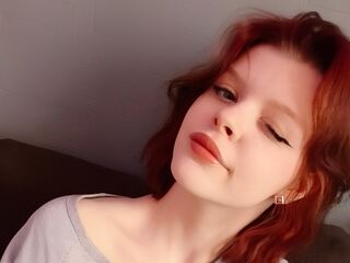 cam whore KiraCurt