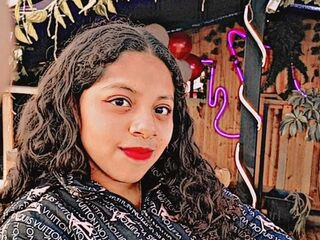 nude gamgirl KyraFade