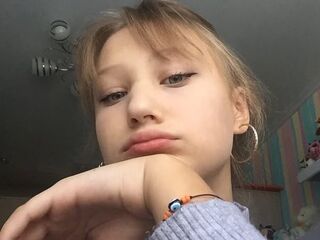 naughty camgirl photo LakeeshaBrimmer