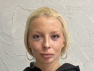 camgirl spreading pussy LanaReals