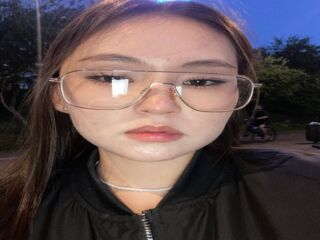 adult cam chat LauriMoradel