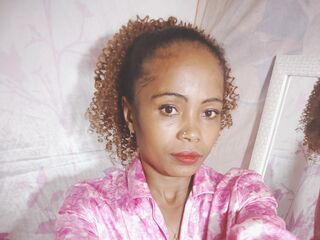 hot girl webcam photo LayahMorgane