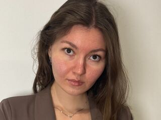 camgirl webcam LeilaCoocher