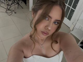 webcam babe chatroom LilianVanarsdale