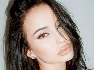 fingering webcamgirl LoraStopha