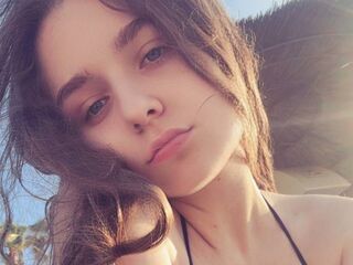 closeup LuanaContratto