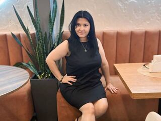 camgirl sex photo LuisaMiller
