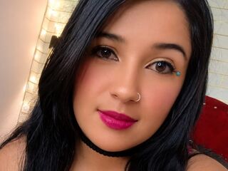naked cam girl photo LuxyMia