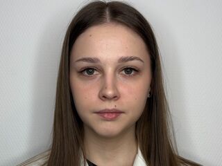 nude camgirl picture MarandaHerzfeld