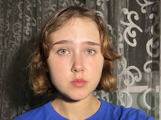 cam girl masturbating with vibrator MariaSavastru