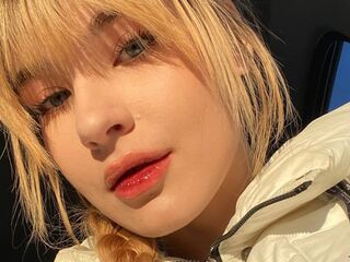 fingering camwhore MarianaMeola