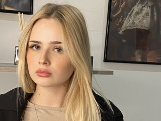 cam girl cam MarnieRhyner