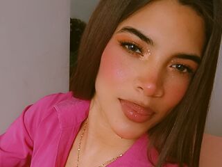 camwhore masturbating with sextoy MeliJhonson