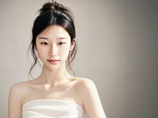 camwhore masturbating with dildo MoleSon