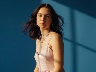 hot camwhore MolliePoydras