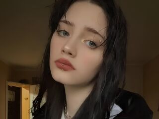 camwhore masturbating with dildo MyrtisHouzah