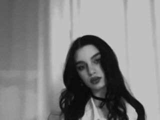 nude webcamgirl photo NildaMettling