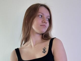 camwhore spreading pussy PatricaWieloch