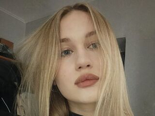 sexy camgirl chat SadieTandon