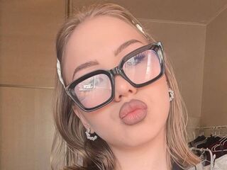 hot cam play SaraBaier