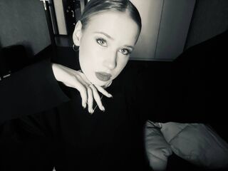 naked webcamgirl video SherieMcwayne