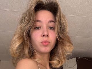 hot cam whore SilvaShintaku