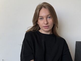 naughty camgirl SilviaBlumer