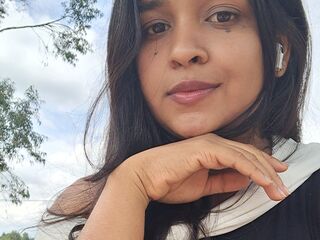 cam girl fingering SolomeTorrez