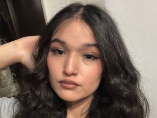 camslut topless SorayaBenezra