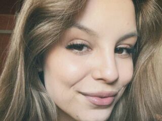 naked cam chat SunnivaHastey