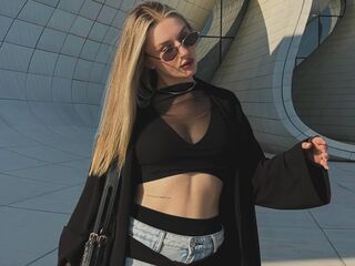 fingering girl chatroom SuzieGlimp