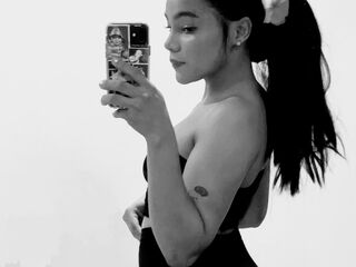 camwhore spreading pussy TatianaFiree