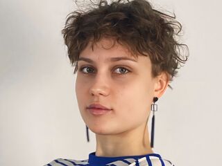 cam girl livecam TheolaTunison