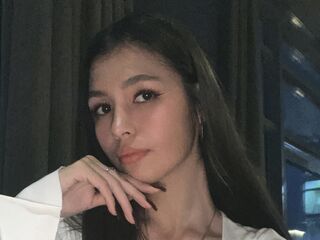 naughty cam girl masturbating with dildo TreasaWurz