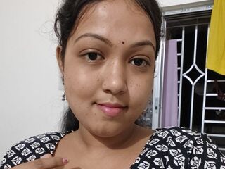 hot cam slut TrishaSaha