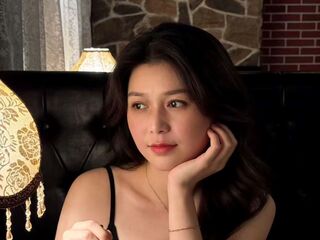 camslut showing pussy XiaoYuner